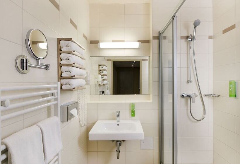 스탠다드 트리플 룸, Jufa Hotel Graz City