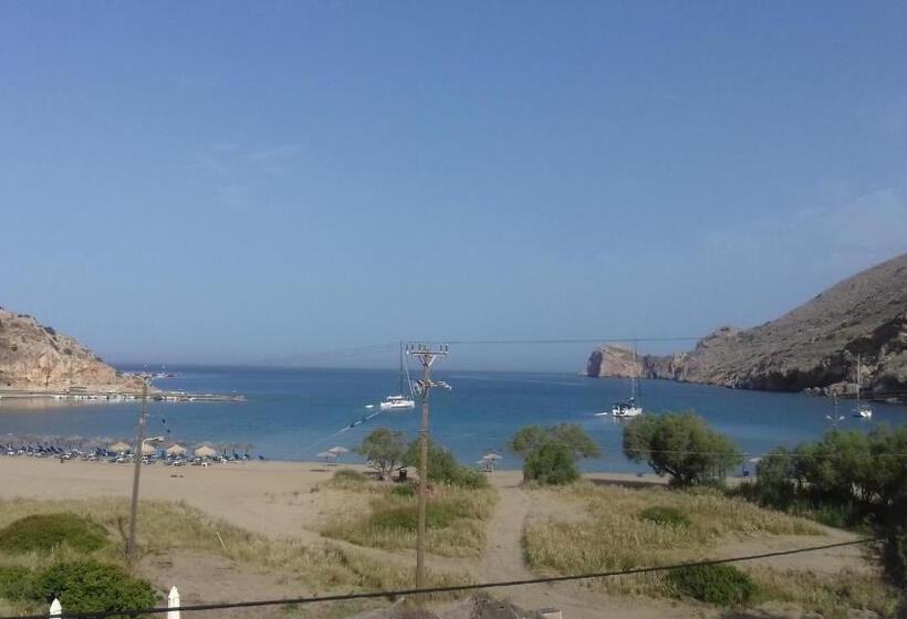 اتاق سوپریور با چشم‌انداز دریا, Maistrali
