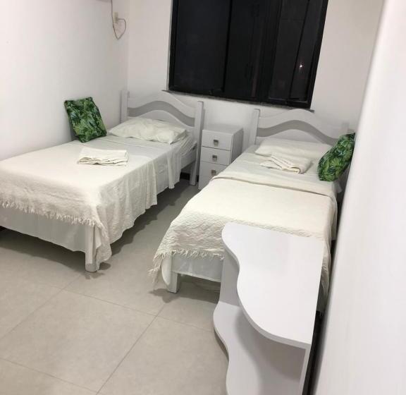 Апартаменты 1 Спальня с Балконом, 2 Suítes, Guarajuba, Piscina Frente Mar