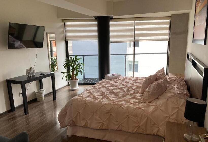 Apartamento 1 Dormitório com Sacada, Chicago House