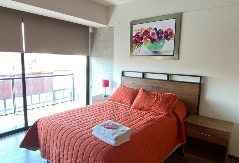 Apartamento 1 Dormitório com Sacada, Chicago House