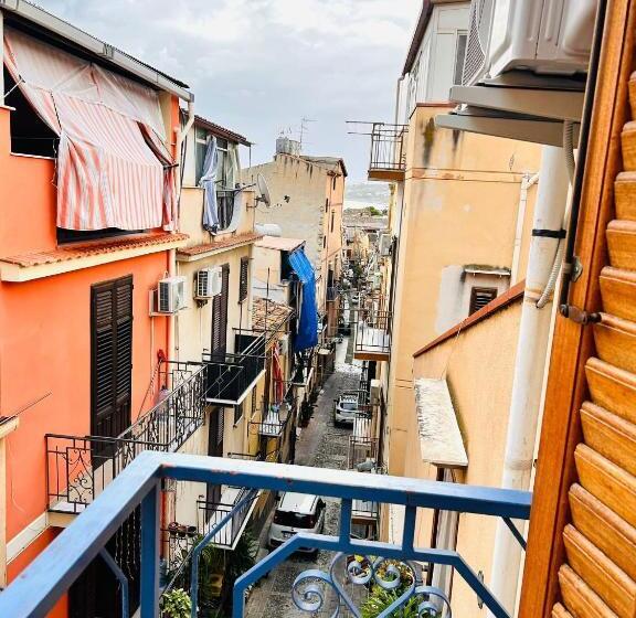 اتاق استاندارد با بالکن و چشم‌انداز دریا, Casa Di Sylwia