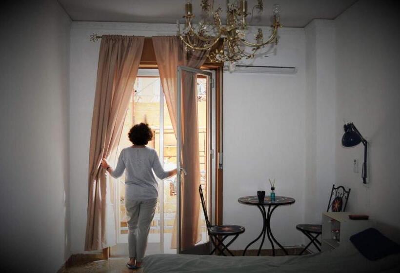 اتاق استاندارد با بالکن و چشم‌انداز دریا, Casa Di Sylwia