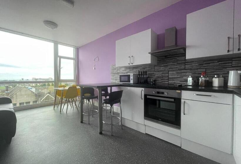 Apartamento 1 Dormitório, Neon 160