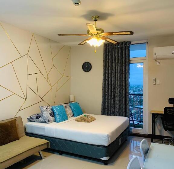 استودیو استاندارد با بالکن, Quayside Condo Near Airport
