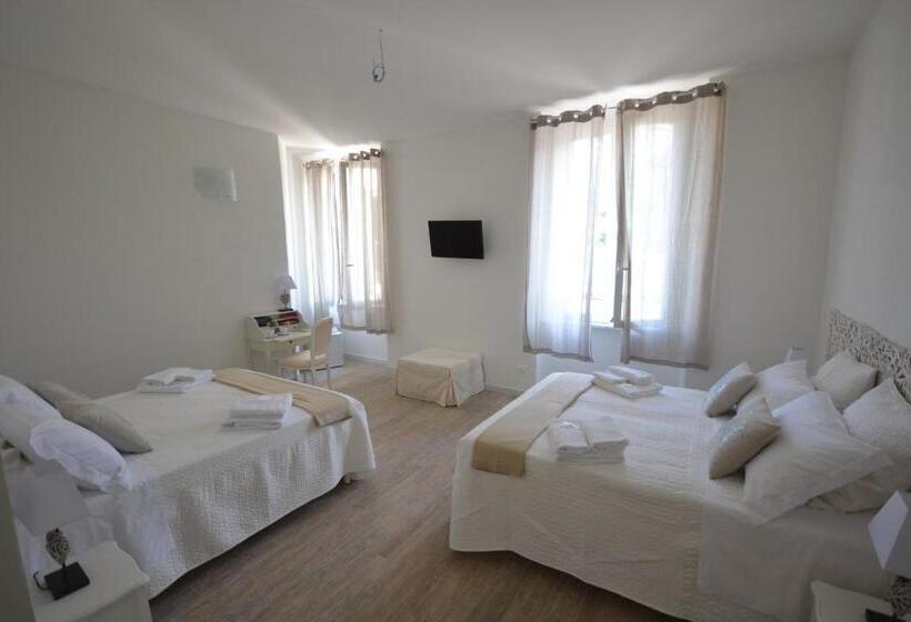 اتاق استاندارد چهار تخته, Affittacamere Casa Dane