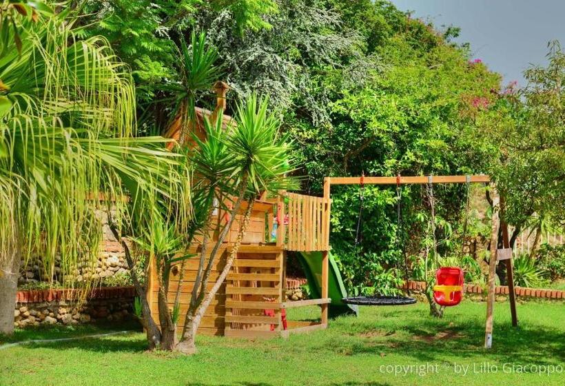 4인용 스탠다드 룸, Villa Scilla E Cariddi