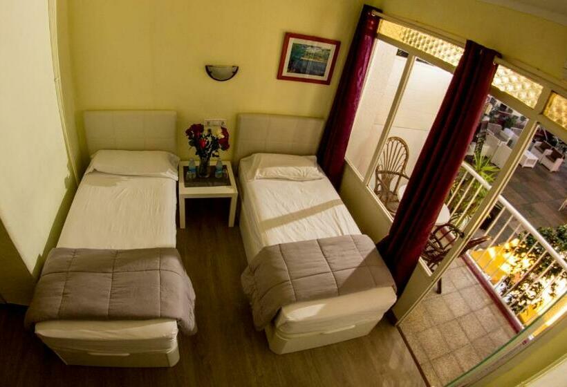 اتاق استاندارد, Hostal Alce
