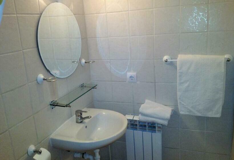 اتاق استاندارد, Hostal Alce
