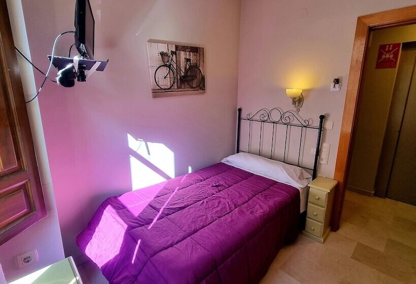 اتاق استاندارد یک نفره, Hostal El Olivo