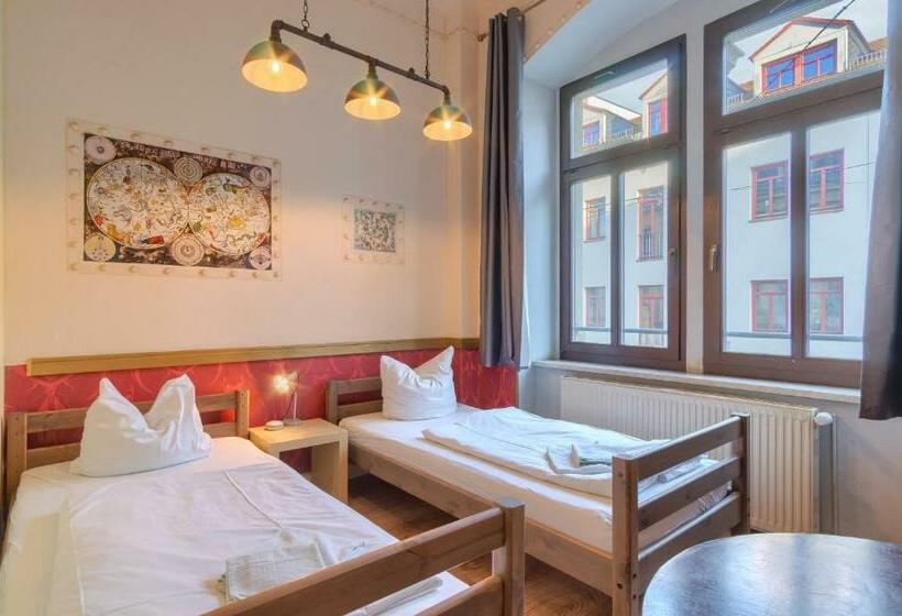 Номер Стандарт, Hostel Mondpalast