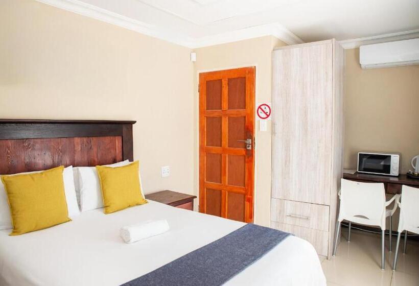 Quarto Familiar, M N M Guesthouse Polokwane Central