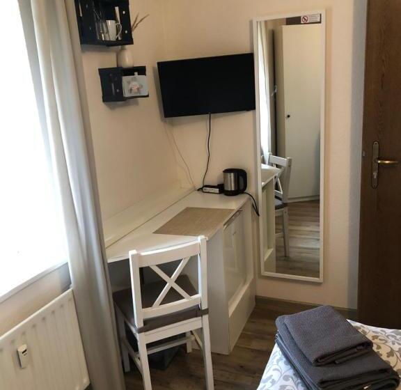 اتاق استاندارد یک تخته با سرویس بهداشتی مشترک, Altstadt Pension Herborn