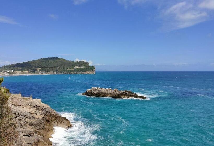 ファミリールーム, Gaeta Holidays
