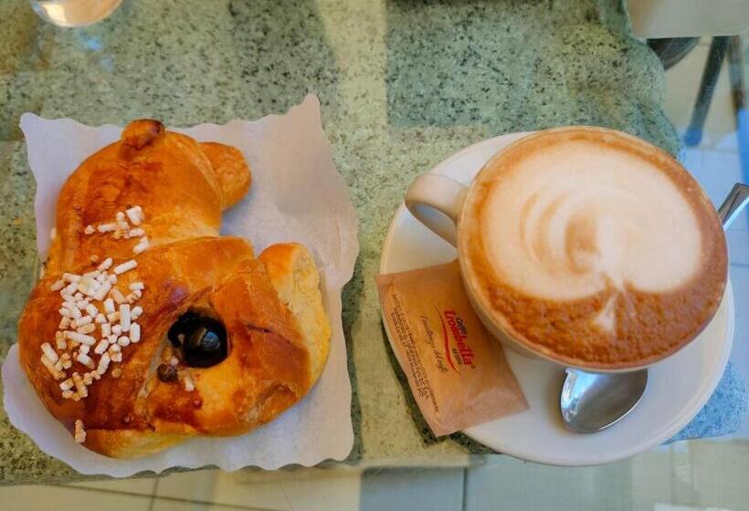 スタンダードトリプルルーム, Gaeta Holidays