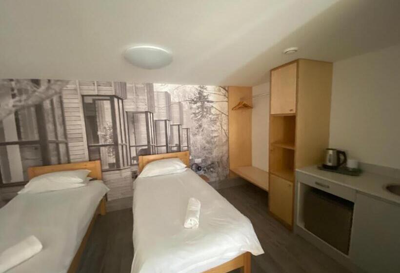스탠다드 룸, Lodges At Flimwell Park