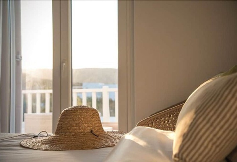 Номер Deluxe, Delmar Apartments & Suites Milos   Delmar Collection