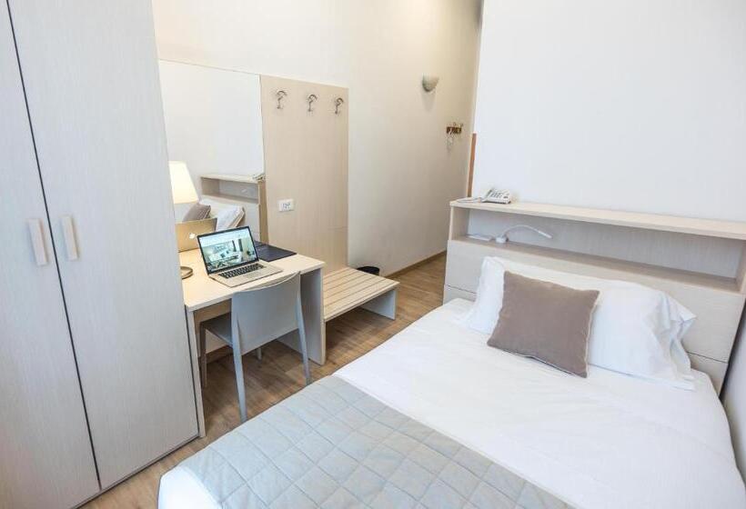اتاق استاندارد یک نفره, Nuovo Albergo Centro