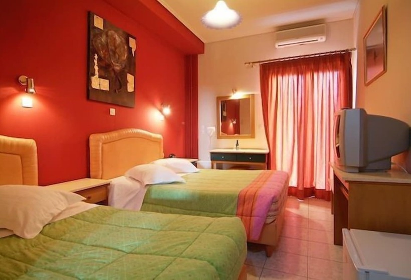 Triple Room Sea View, Varonos