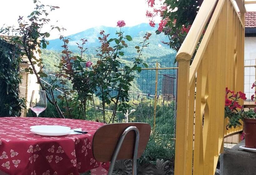 Студио Стандарт Вид на Сад, B&b La Marmotta