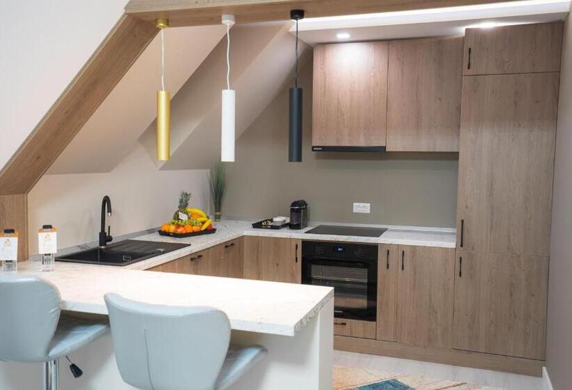 سوییت جونیور, Shimresidence Luxury
