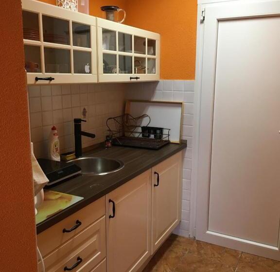 Quarto Estandar, Andrea Vendégház Székesfehérvár