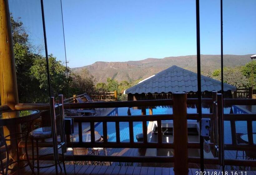 Трехместный Номер Стандарт Вид на Бассейн, Villa Tereza