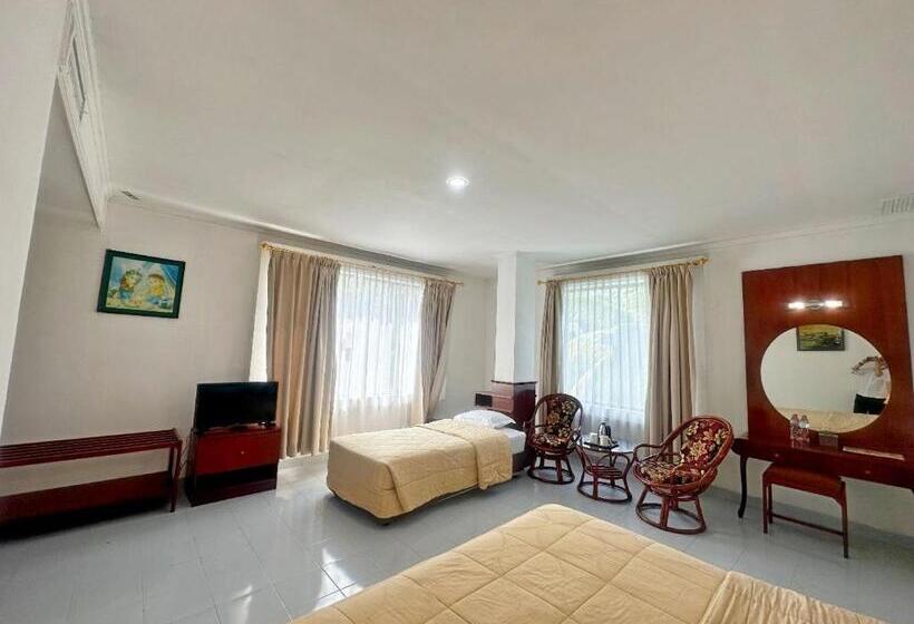 Семейный Номер Deluxe, Wisata Indah Sibolga