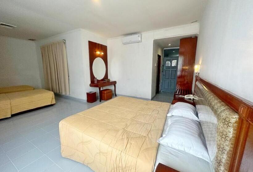 Family Suite, Wisata Indah Sibolga