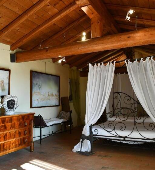 Полулюкс Вид на Сад, Palazzo Delle Biscie   Old Tower & Village