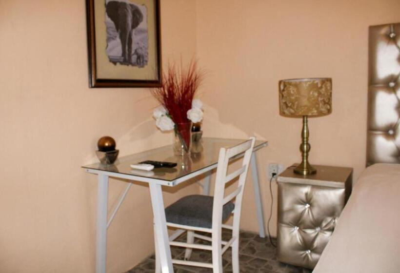 Номер Комфорт, Seaview Executive Guest House