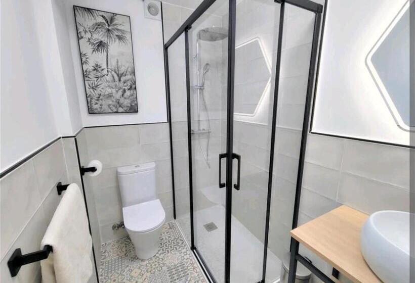 استودیوی لوکس, Suite Haus Vargas