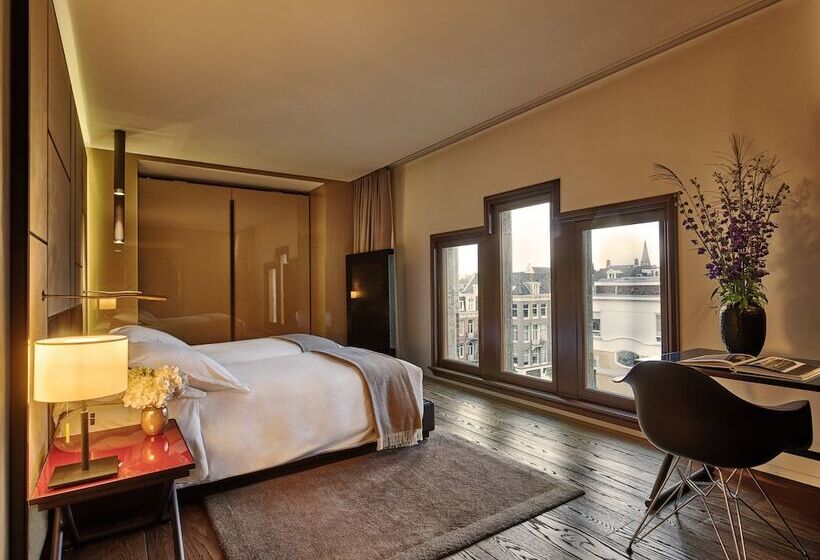 Suite, Conservatorium