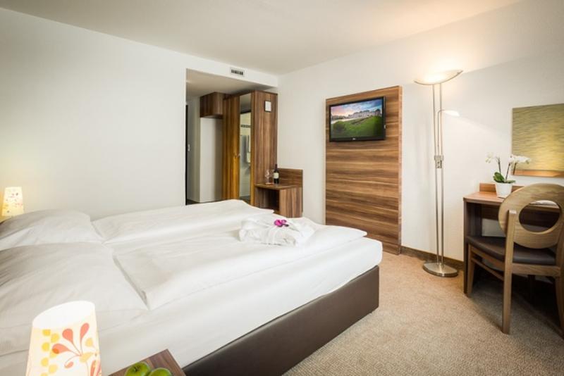 Номер Стандарт, Reykjavik Natura   Berjaya Iceland Hotels