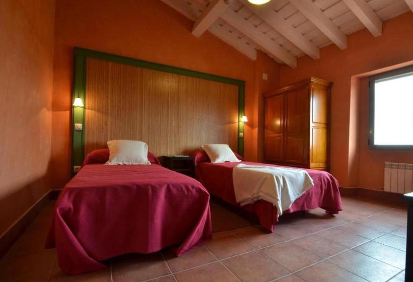 Quarto Triplo Comfort, San Miguel Del Valle Amblés