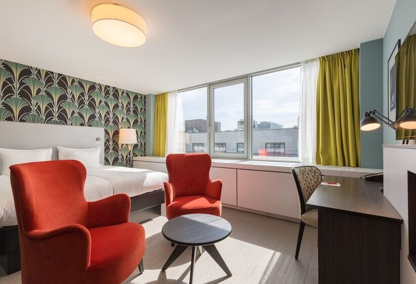 سوئیت رویال, Thon Hotel Eu