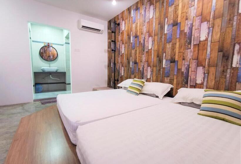 استودیو خانوادگی, Mwv Suite Room
