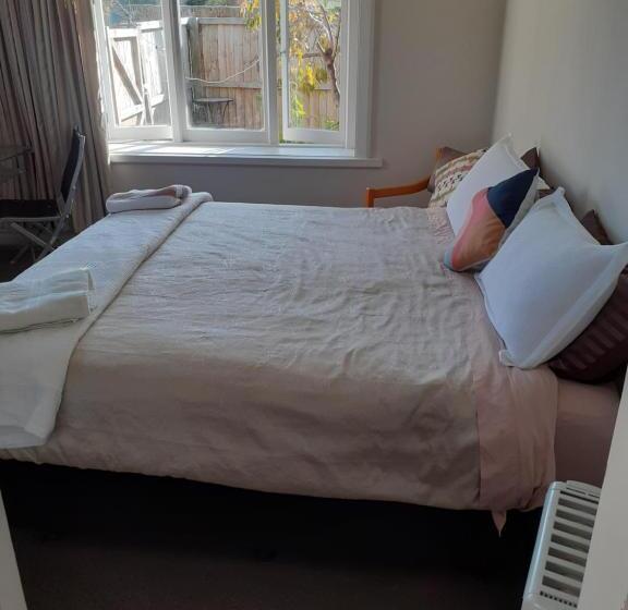 חדר משפחתי דלוקס, Intrepid Bed & Breakfast