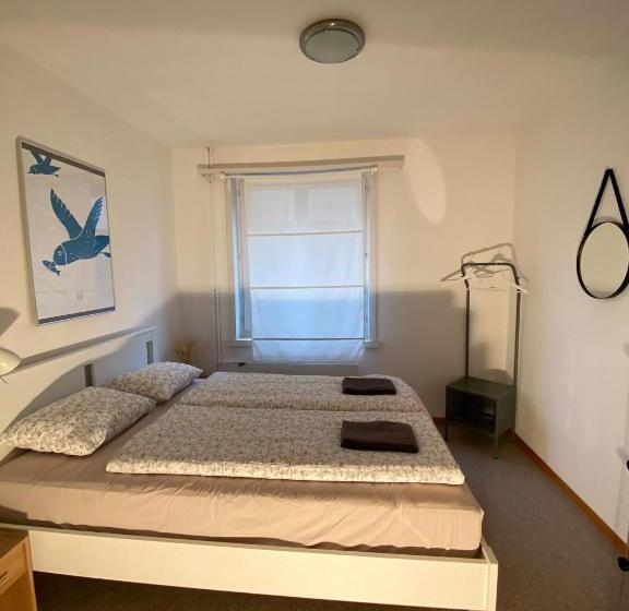 Апартаменты 1 Спальня, Neb Thun Lodge`s Appartement 1 Hilterfingen Ringstrasse 6