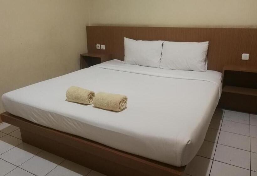 اتاق استاندارد, Mayang Sari 2