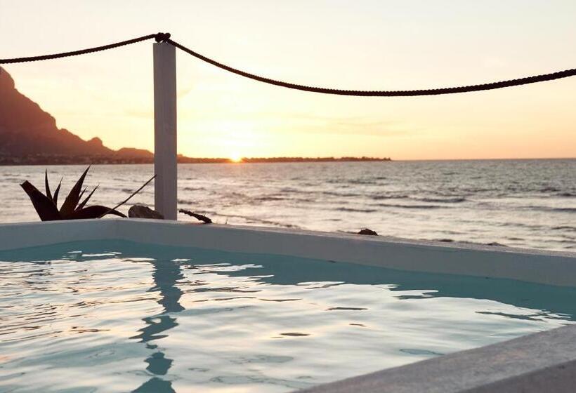 Полулюкс с Бассейном, Sea View Life