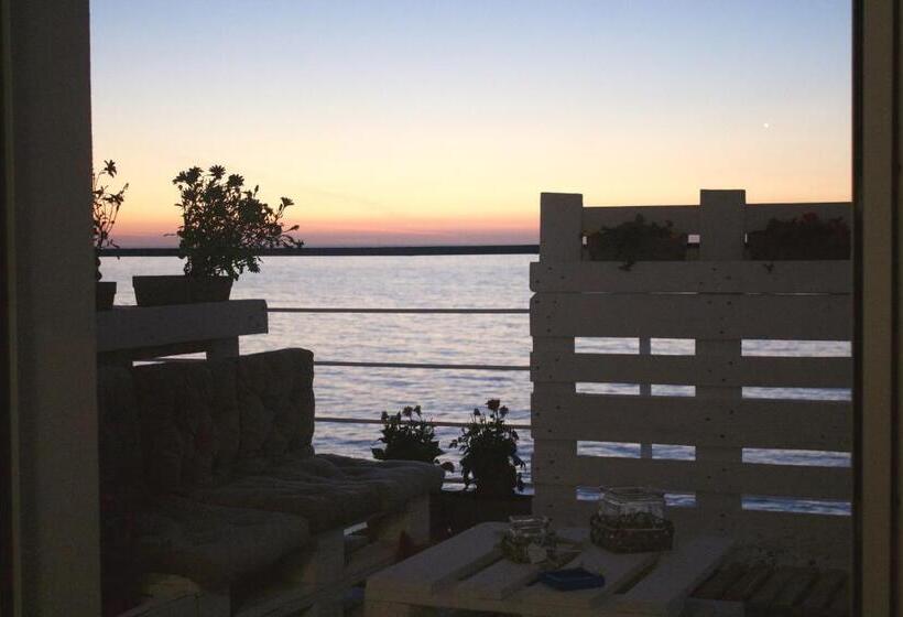Номер Стандарт Вид на Море, Sea View Life