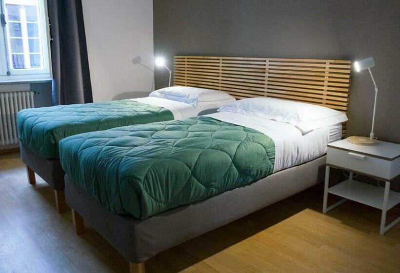 اتاق استاندارد چهارنفره با بالکن, Maison Boch