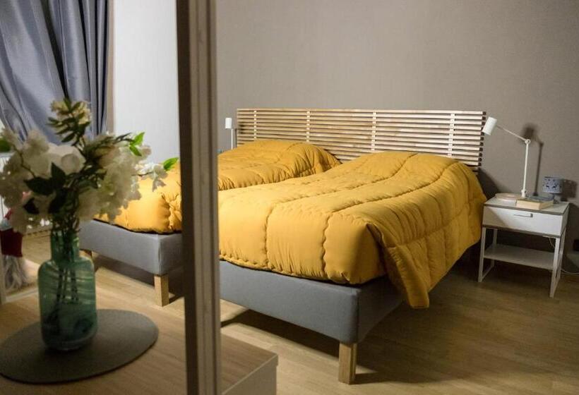 اتاق استاندارد چهارنفره با بالکن, Maison Boch