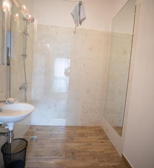 اتاق استاندارد با تخت بزرگ, Urban 7 Residence