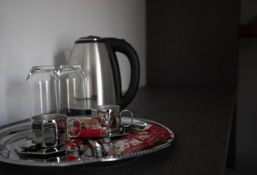 اتاق استاندارد با بالکن, Urban 7 Residence