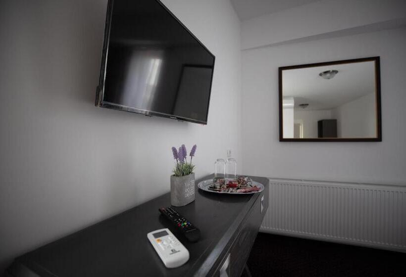 اتاق استاندارد با بالکن, Urban 7 Residence