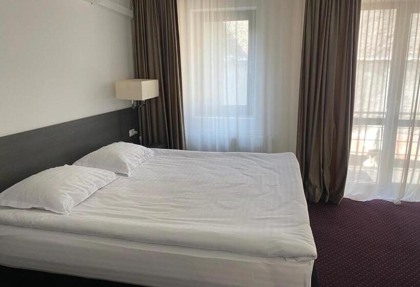 اتاق استاندارد با بالکن, Urban 7 Residence