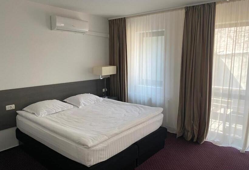 اتاق استاندارد با بالکن, Urban 7 Residence