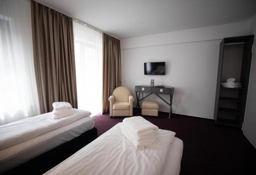 اتاق استاندارد با بالکن, Urban 7 Residence